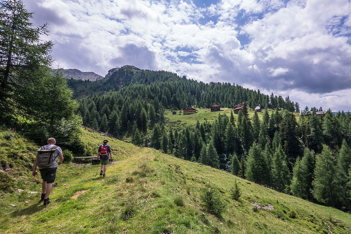Wanderer genießen Ihren Wanderurlaub in Tirol