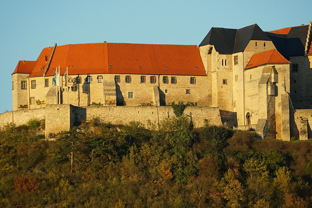 Ausflugsziel Schloss Neuenburg in Sachsen-Anhalt